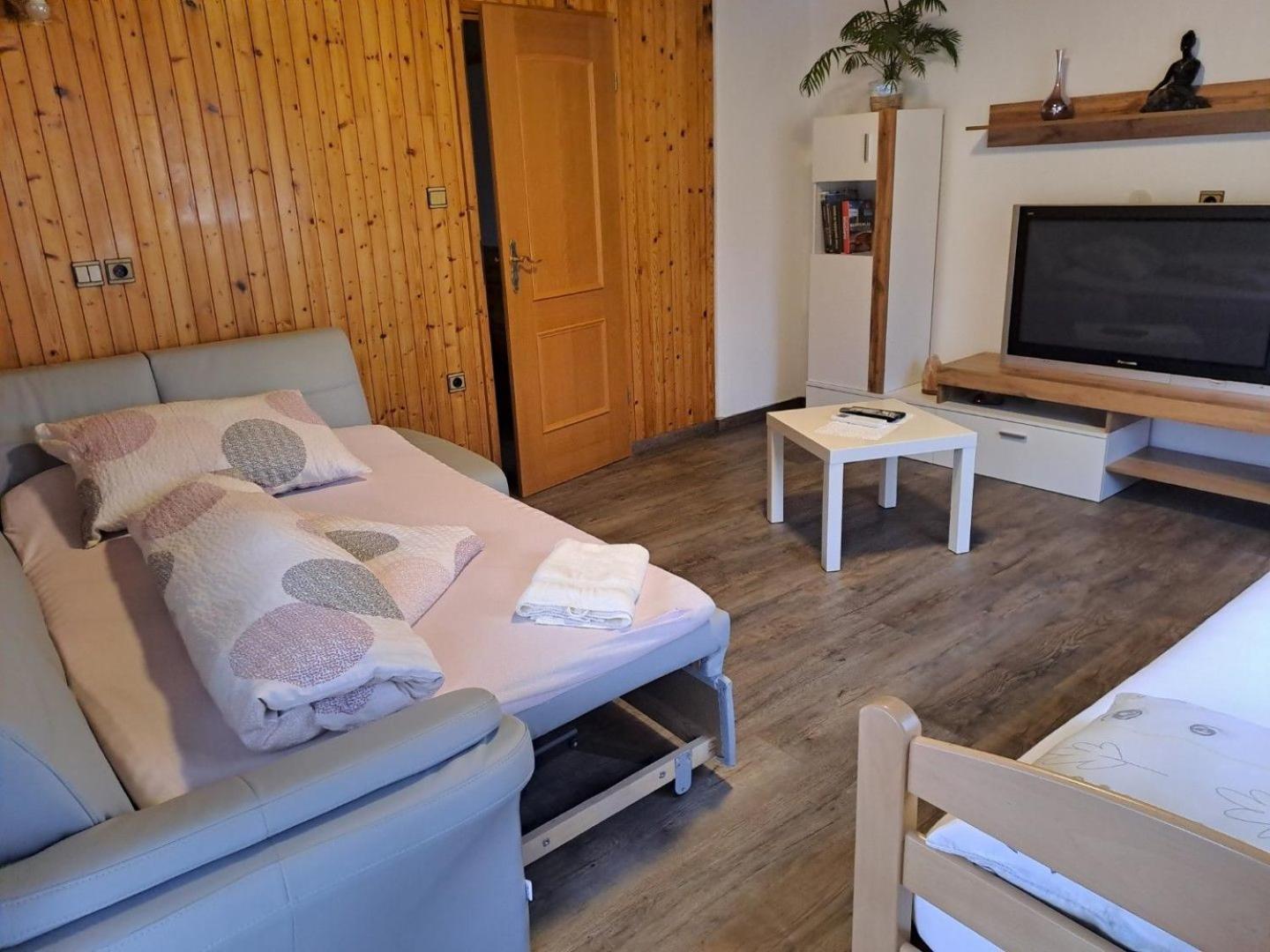 Kiara Rooms Есенице Экстерьер фото